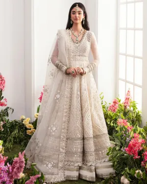 ZAHA | GOSSAMER WINTER '23 | Parisa