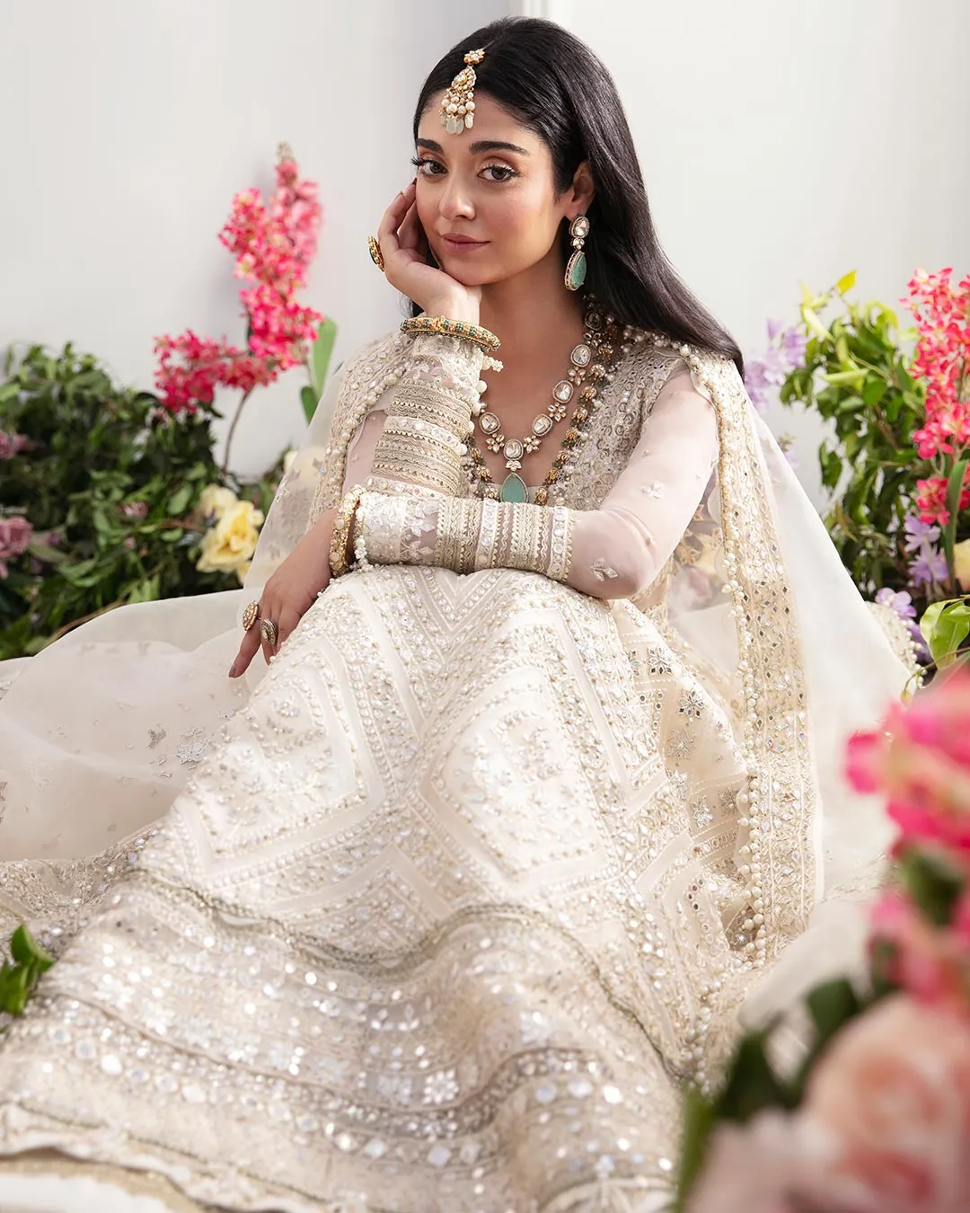 ZAHA | GOSSAMER WINTER '23 | Parisa